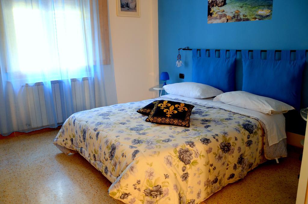 L'Acchiappasogni Bed & Breakfast Флоренция Стая снимка